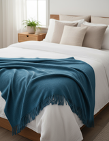 Coperta accogliente sostenibile KAMINFEUER con 40% alpaca e 45% lana vergine