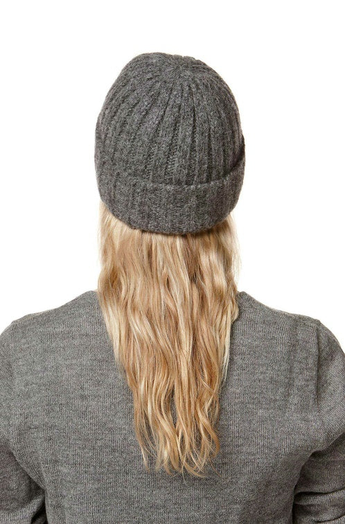 Mütze BIANCA mit 70% Alpaka und 23% Merino von Apu Kuntur