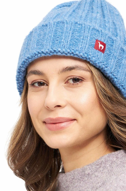 Mütze BIANCA mit 70% Alpaka und 23% Merino sky blue one-size von Apu Kuntur