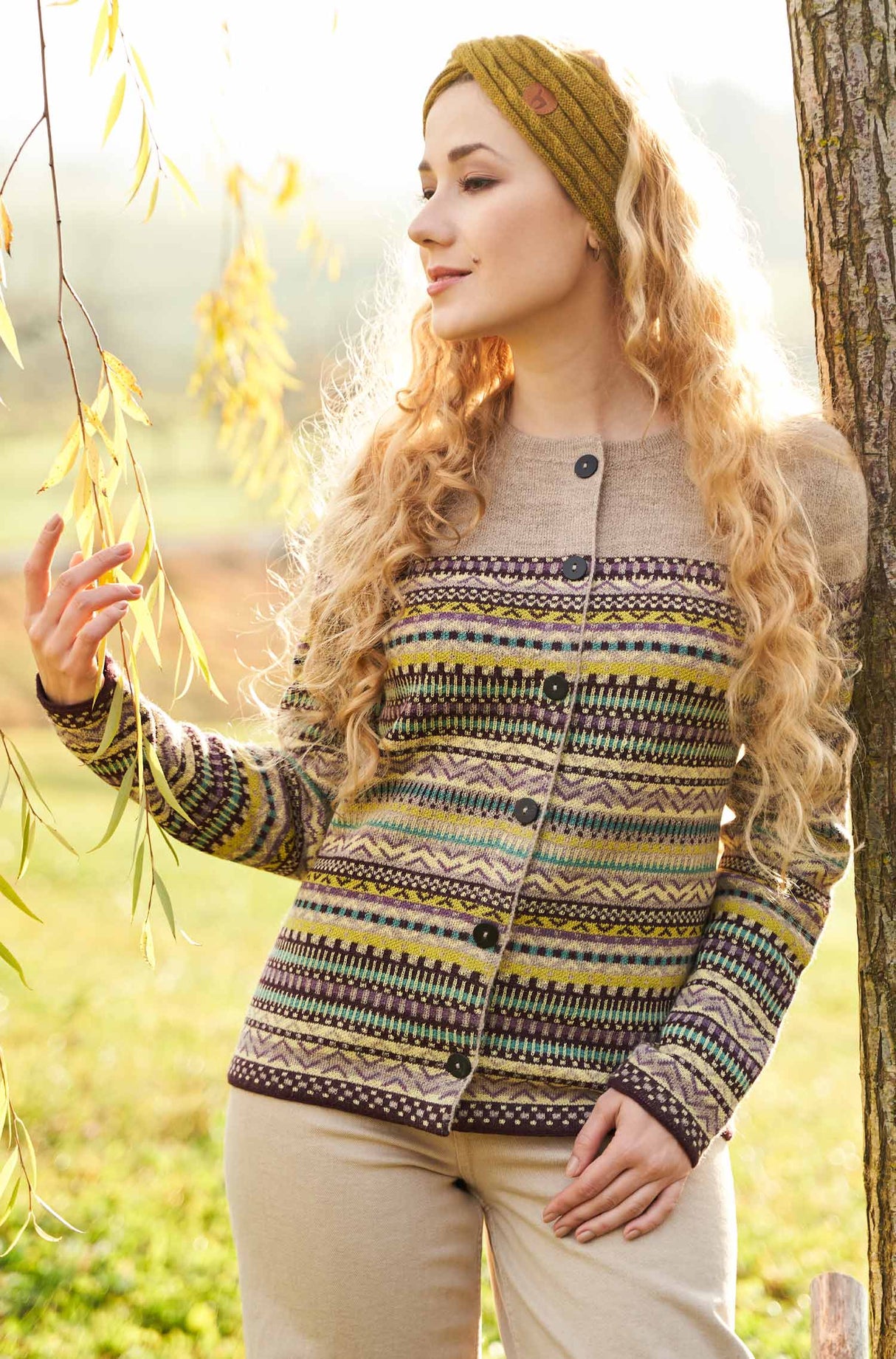 Cardigan DILAYA aus 100% Alpaka sand von Apu Kuntur