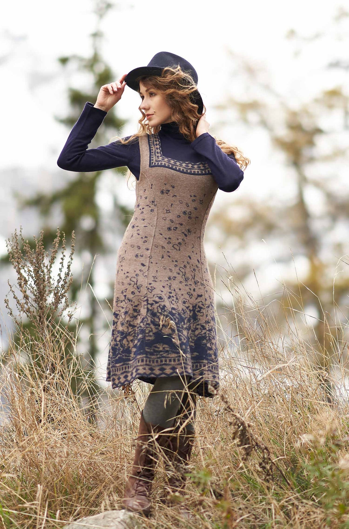 Damen Rollkragen Pullover MADAI aus 70% Alpaka und 30% Seide von Apu Kuntur