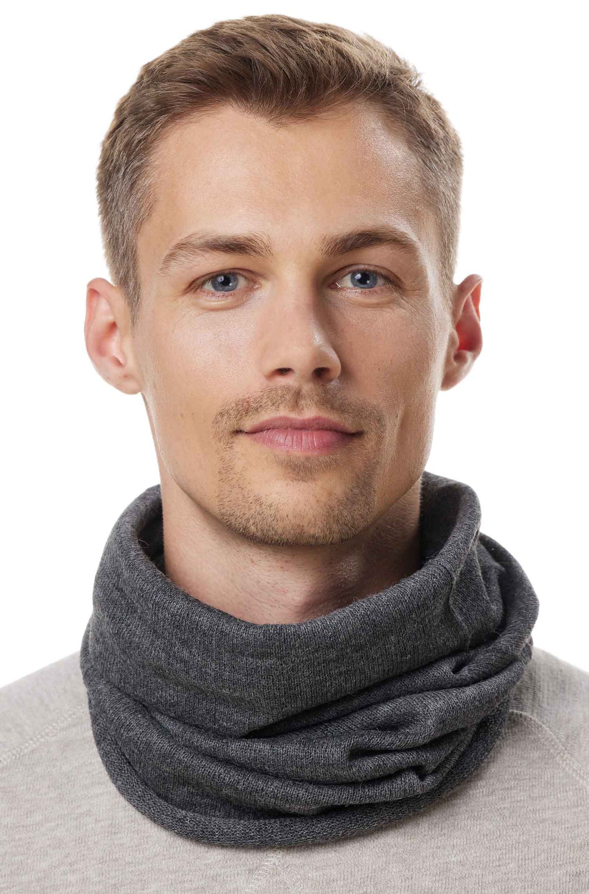Schal BERG-LOOP aus 100% Alpaka grau one-size von Apu Kuntur