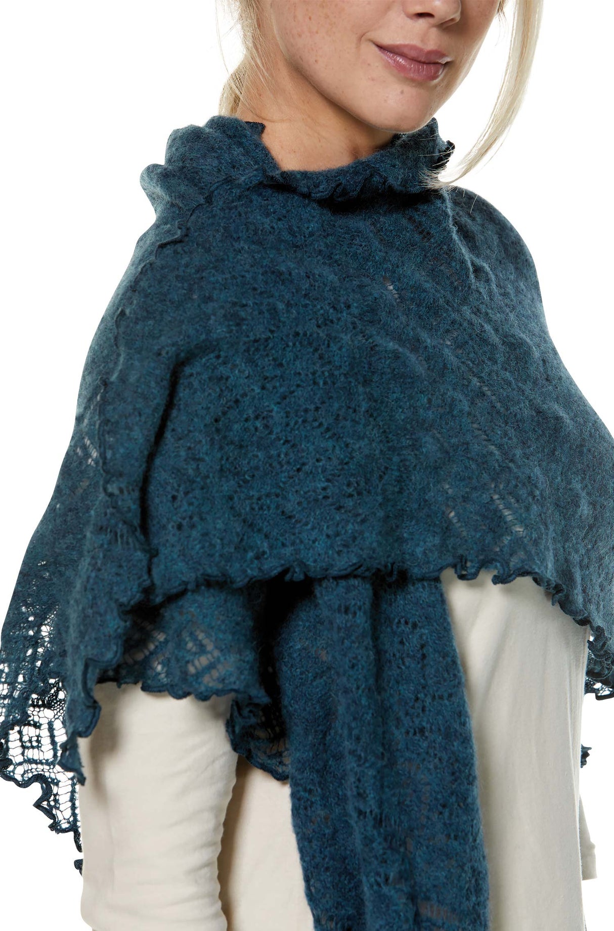 Schal HADIA mit 55% Alpaka und 26% Merino von Apu Kuntur