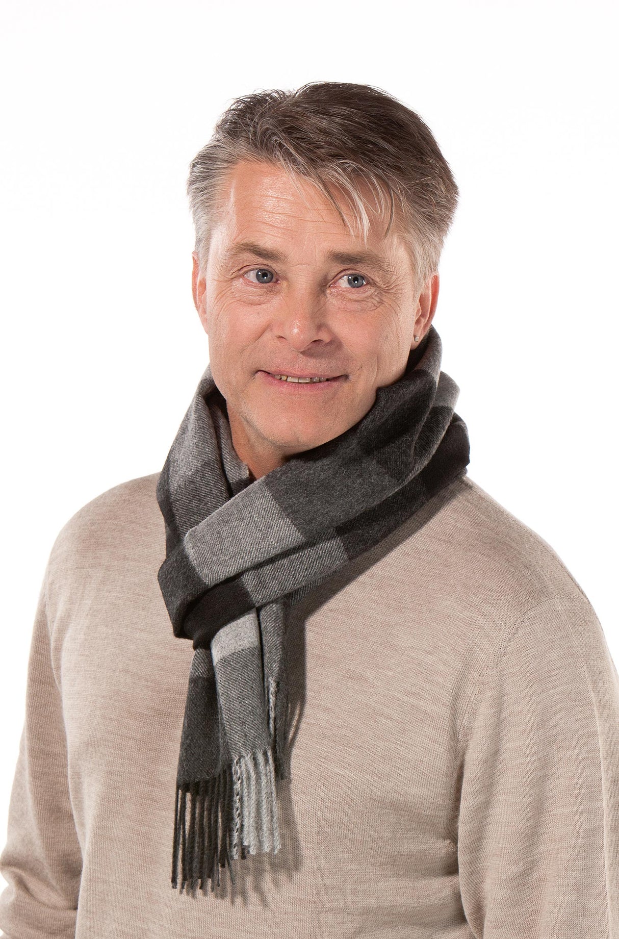 Schal KARO aus 100% Alpaka grau one-size von Apu Kuntur