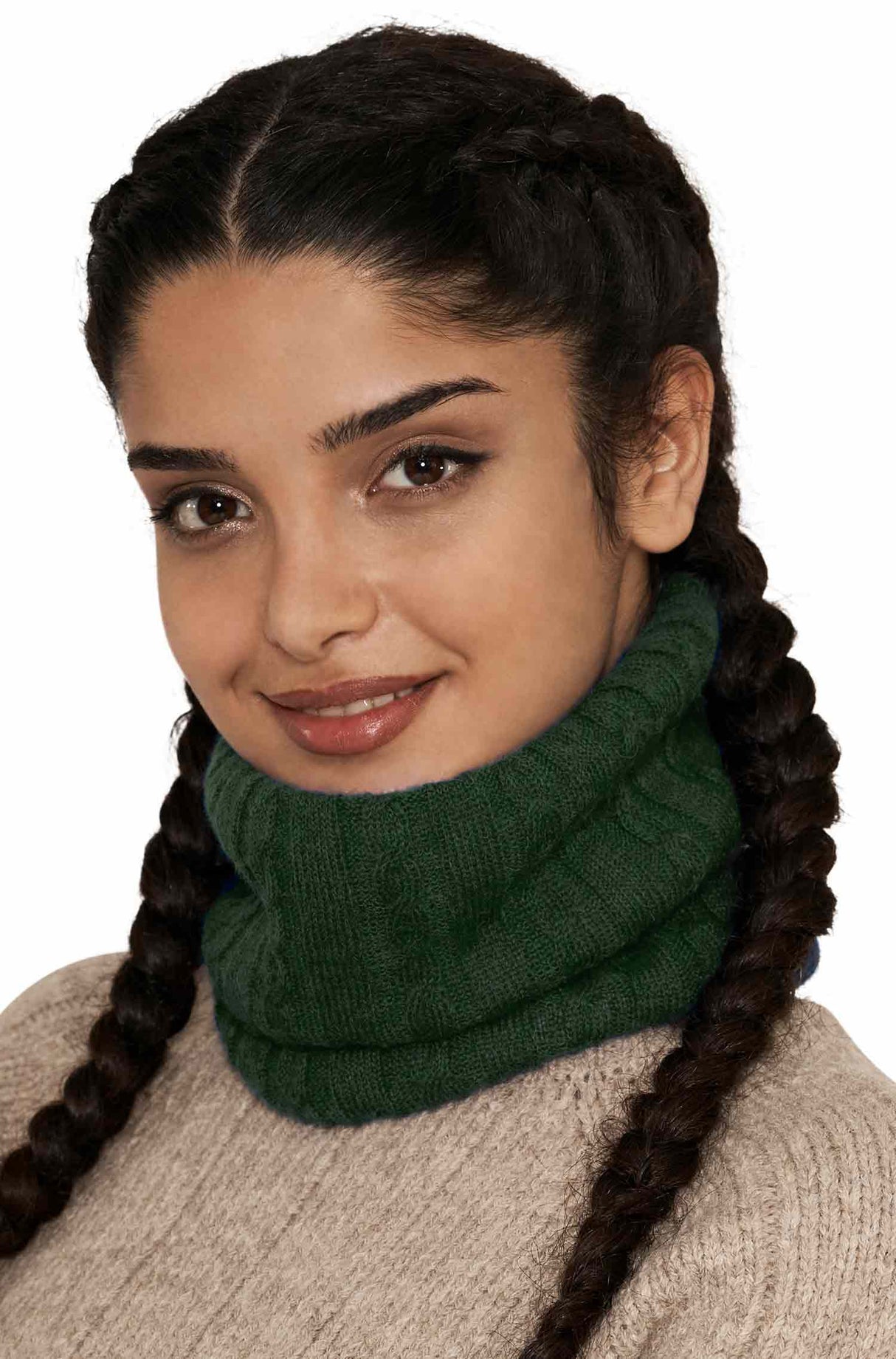Schal SUAVE aus 100% Alpaka tannengrün one-size von Apu Kuntur